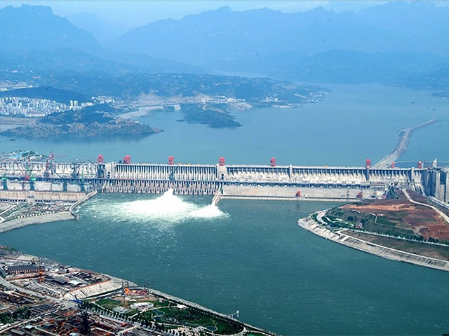 PARTICIPATION IN THE SUPERVISION OF THE CONSTRUCTION AND COMMISSIONING OF THE 3 GORGES DAM IN CHINA